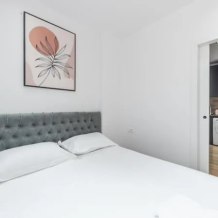 Atelier By * Тирана